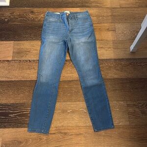 Universal Thread jeans.